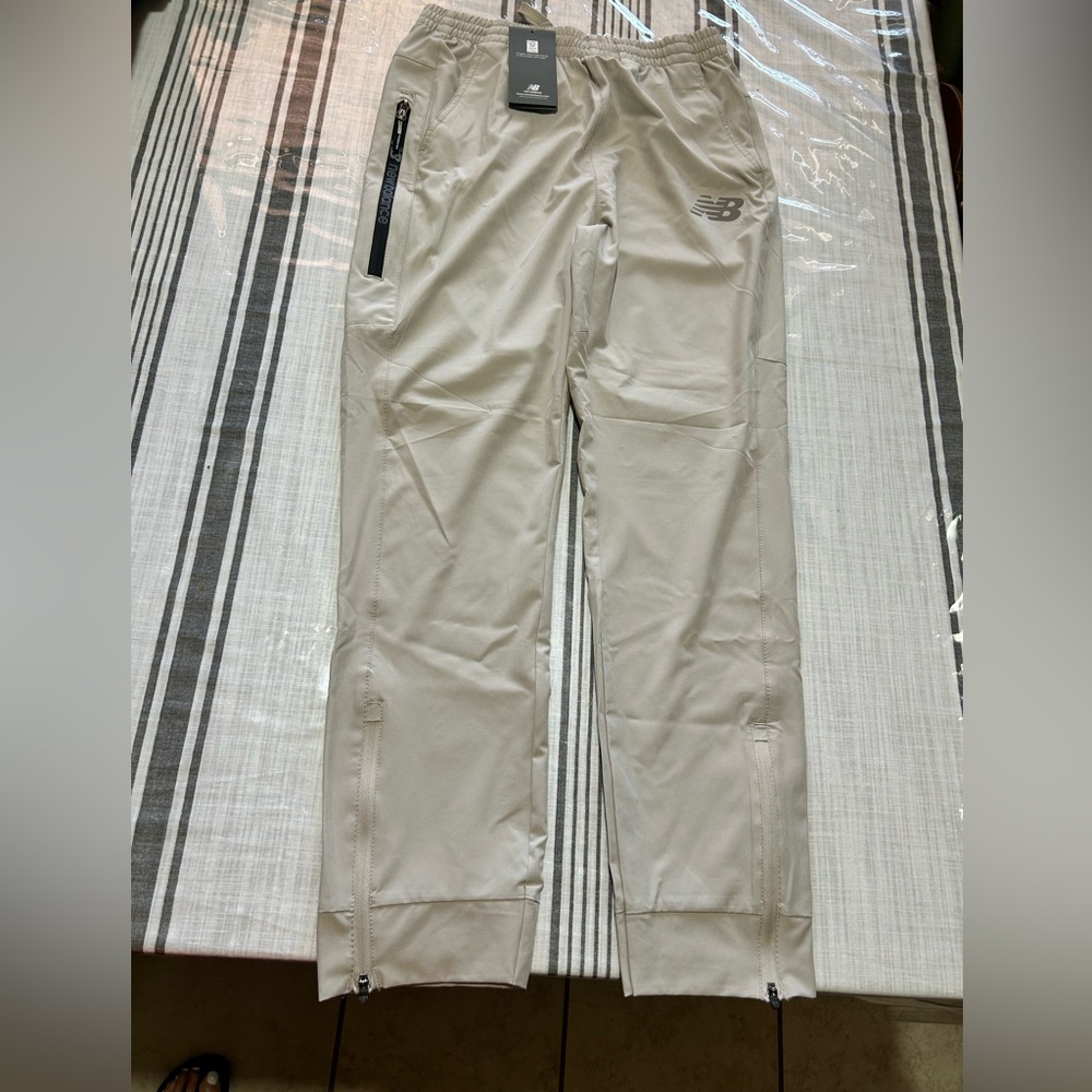 New Balance Light Gray Joggers Small